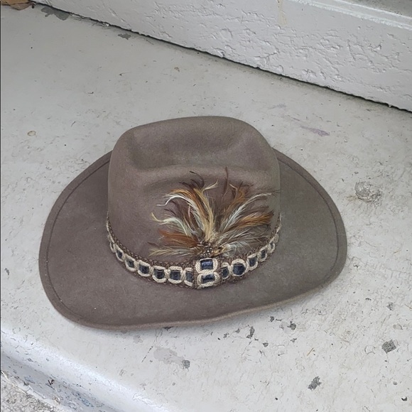 Accessories - Boho vintage wool cowboy hat with real feathers.